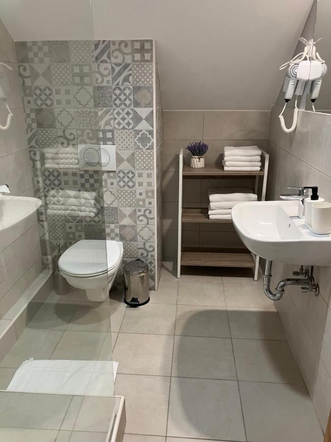 נובי סאד Petlov Salas Rooms מראה חיצוני תמונה